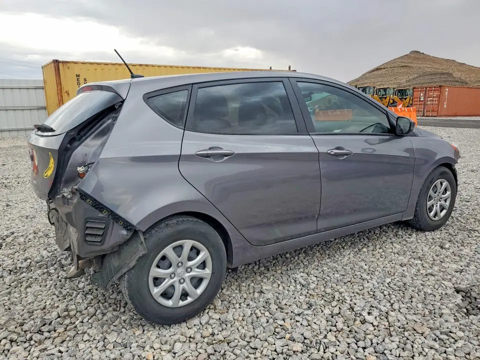 2014 HYUNDAI ACCENT GS  