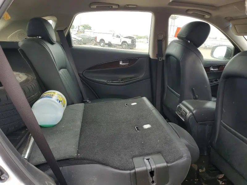 2017 INFINITI QX50 BASE  