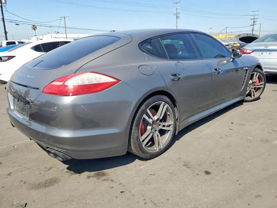 2013 PORSCHE PANAMERA GTS  