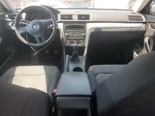 2013 VOLKSWAGEN PASSAT S  
