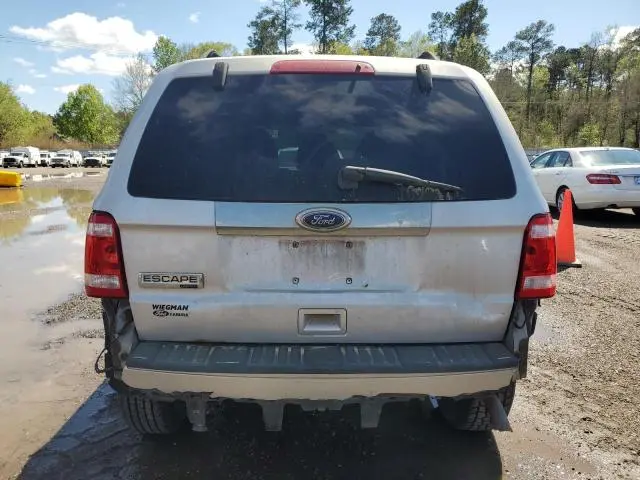 2010 FORD ESCAPE LIMITED  
