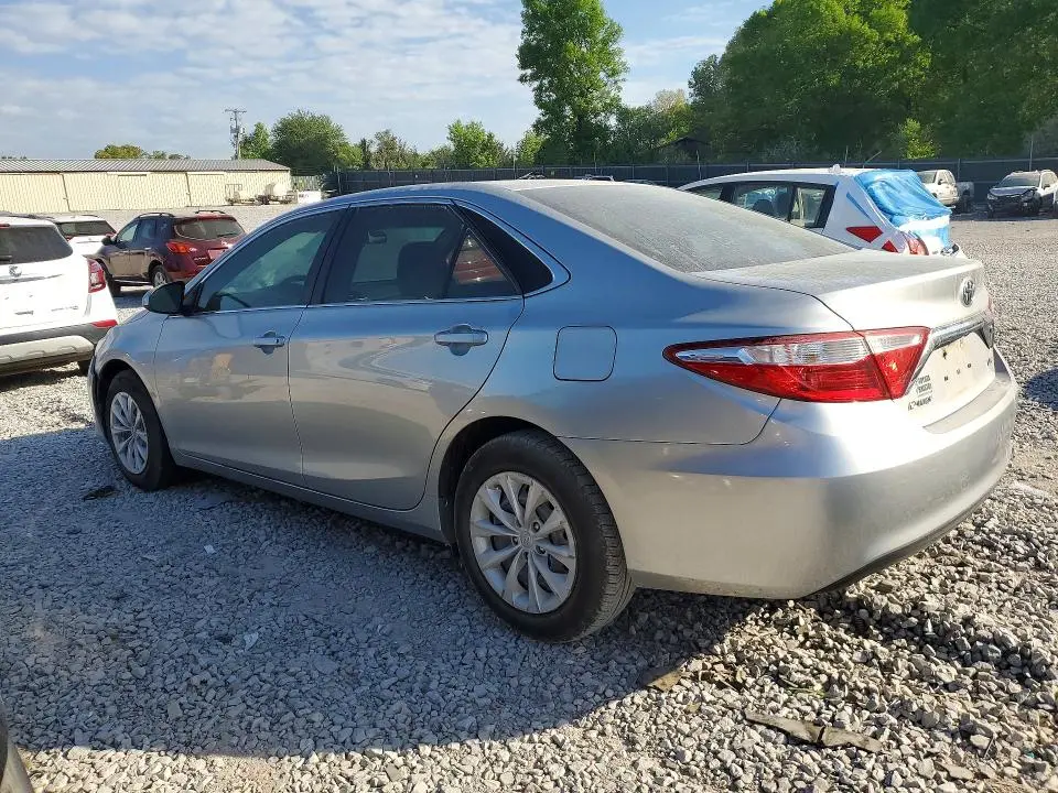 2016 TOYOTA CAMRY LE  