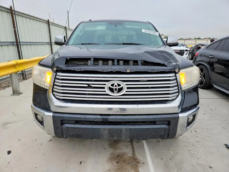2017 TOYOTA TUNDRA CREWMAX LIMITED  