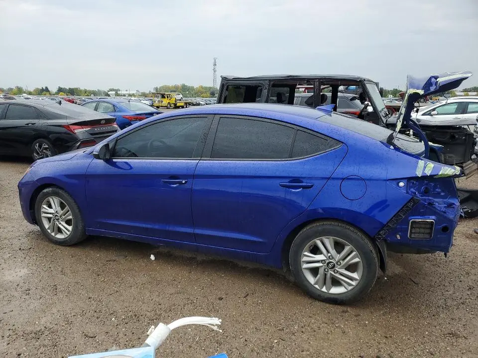 2020 HYUNDAI ELANTRA SEL  