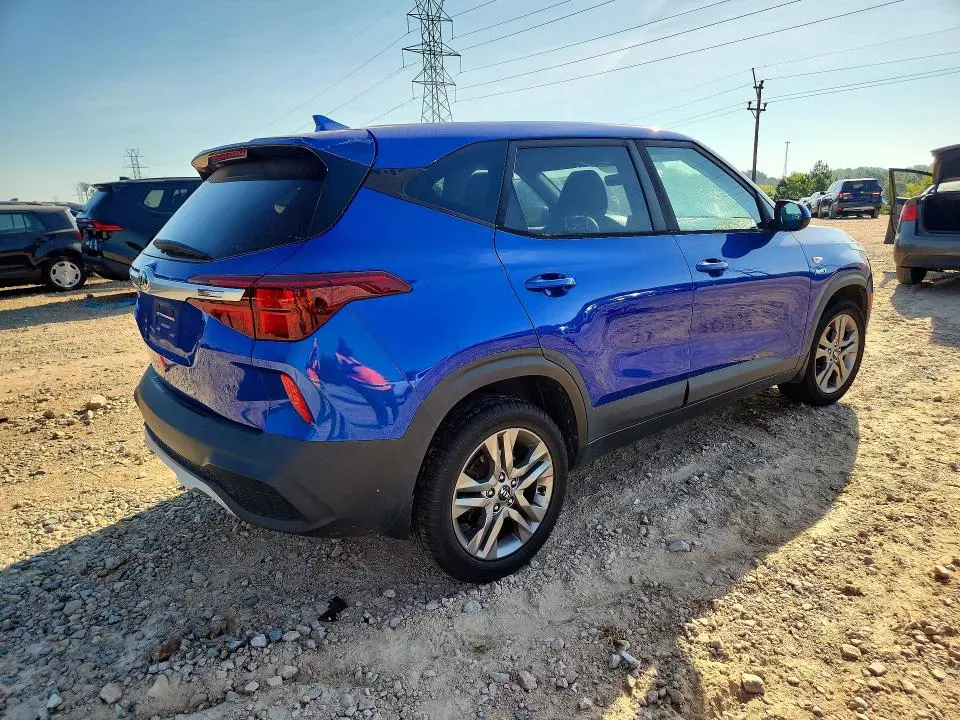 2021 KIA SELTOS LX  