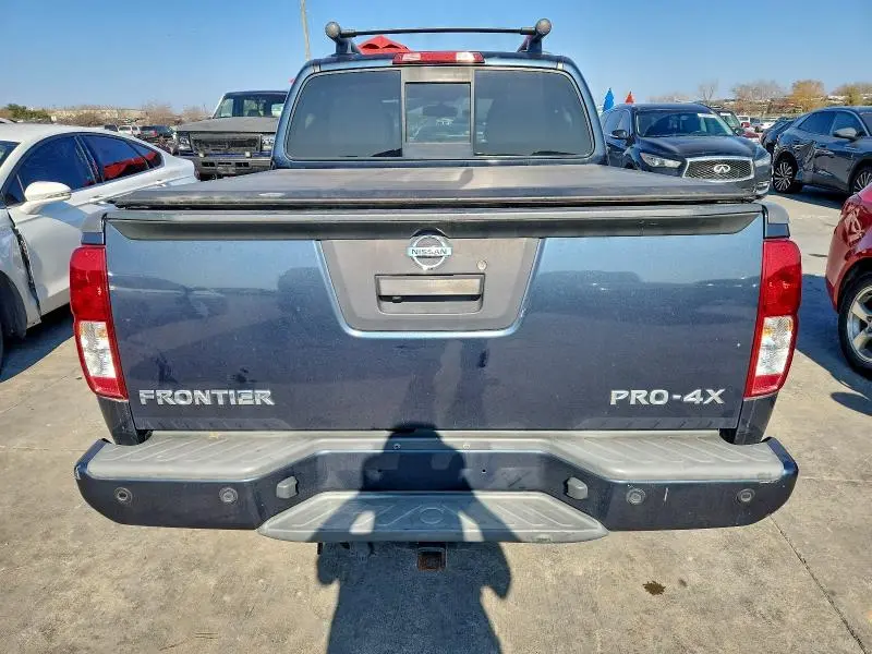 2016 NISSAN FRONTIER S  