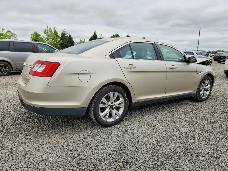 2011 FORD TAURUS SEL  