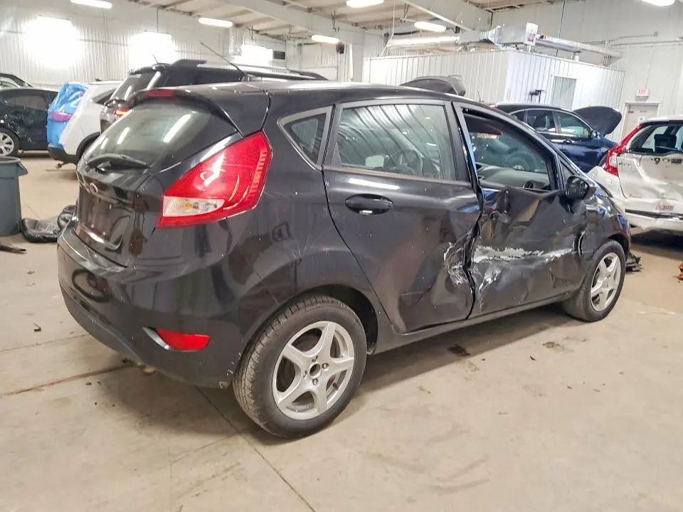 2011 FORD FIESTA SE  