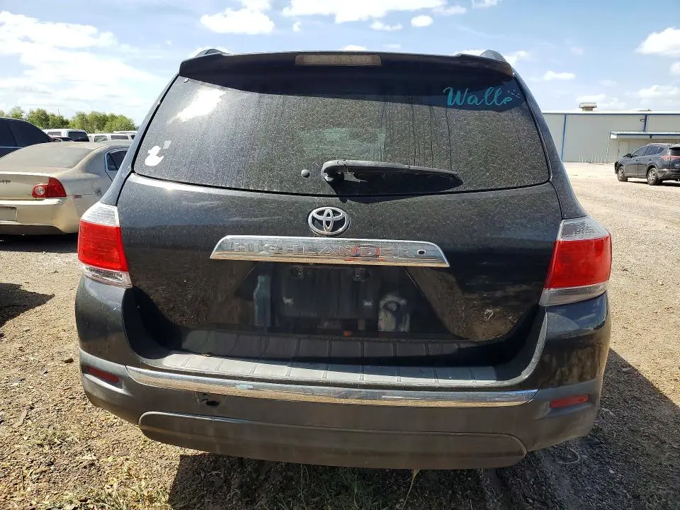 2013 TOYOTA HIGHLANDER LIMITED  