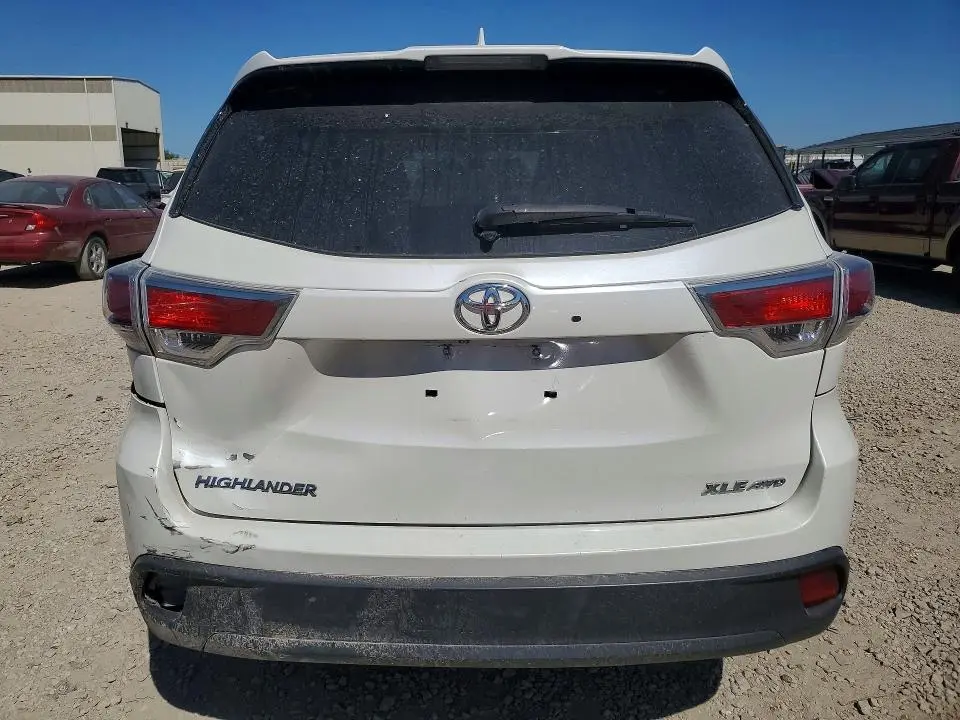 2014 TOYOTA HIGHLANDER XLE  