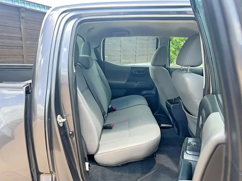 2018 TOYOTA TACOMA SR  