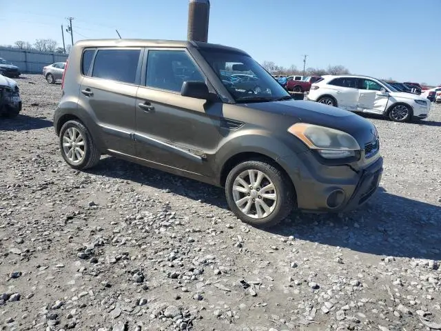 2013 KIA SOUL +  