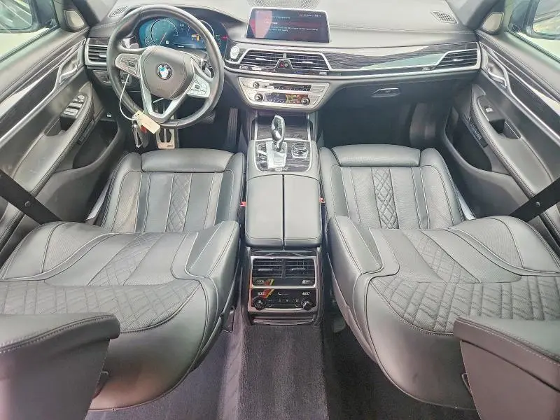 2018 BMW 750 I  