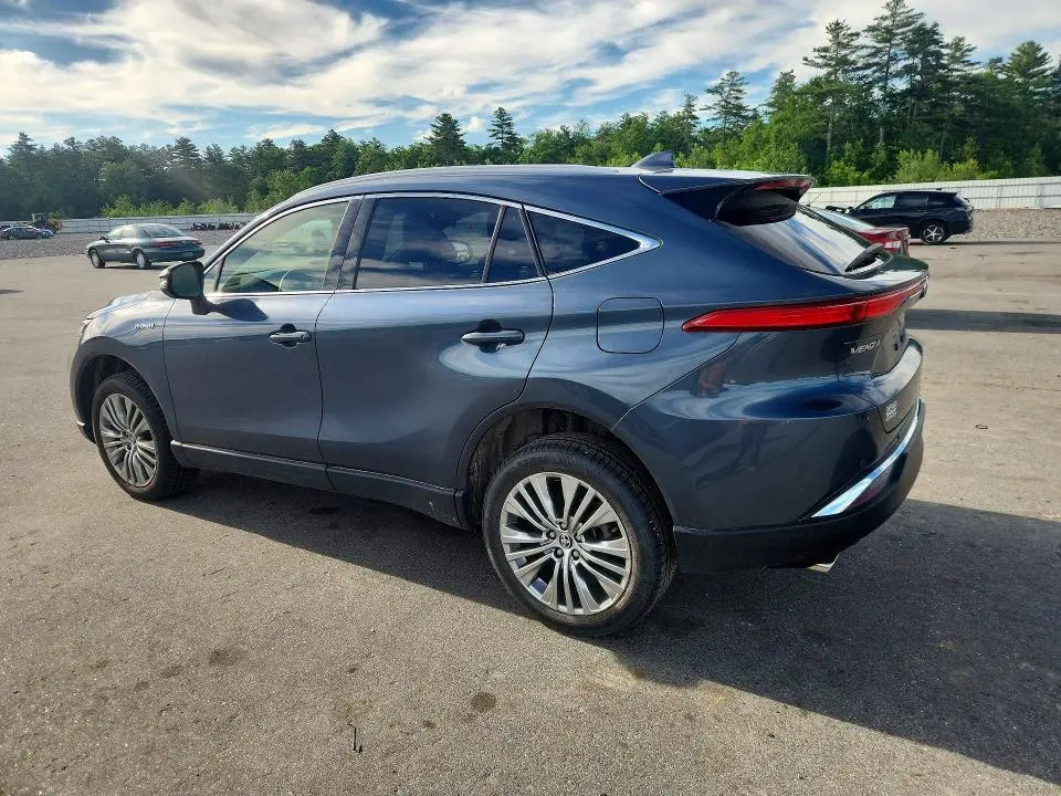 2021 TOYOTA VENZA XLE  