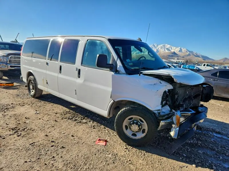 2017 CHEVROLET EXPRESS G3500 LT  