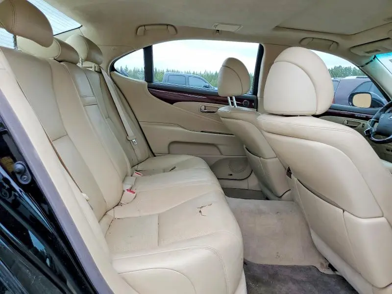2011 LEXUS LS 460L  