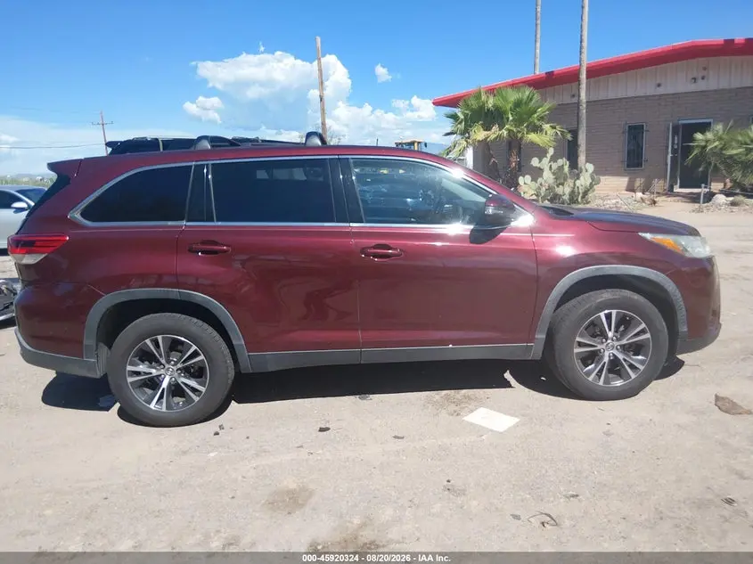 2019 TOYOTA HIGHLANDER LE