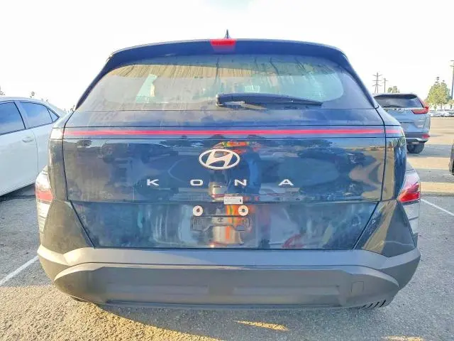 2024 HYUNDAI KONA SE  