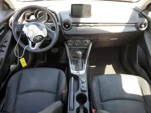 2017 TOYOTA YARIS IA   