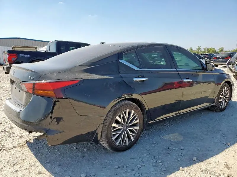 2023 NISSAN ALTIMA SV  