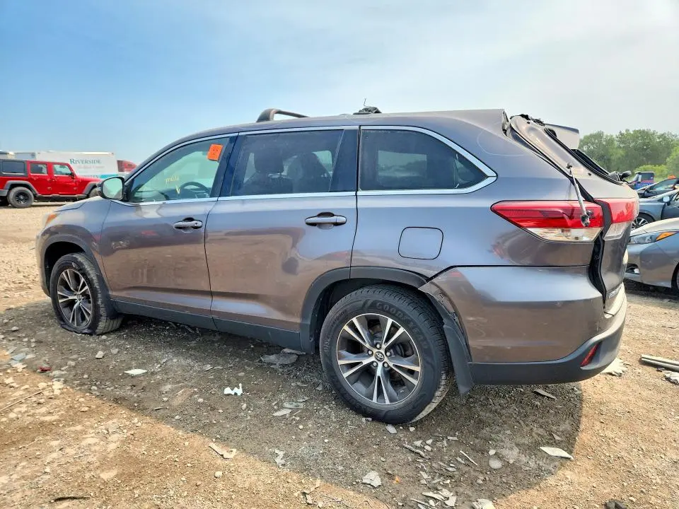 2019 TOYOTA HIGHLANDER LE PLUS  