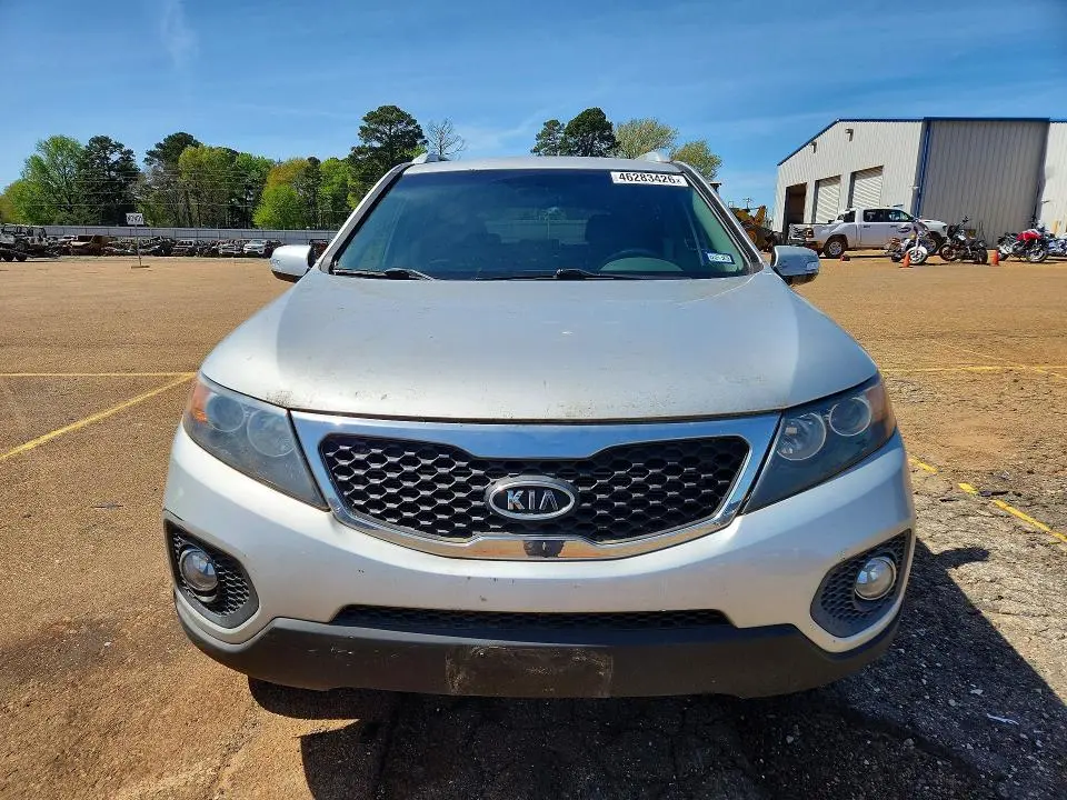 2013 KIA SORENTO LX  