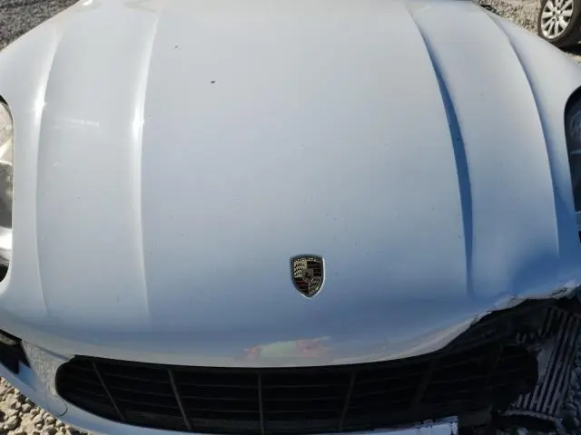 2016 PORSCHE MACAN S