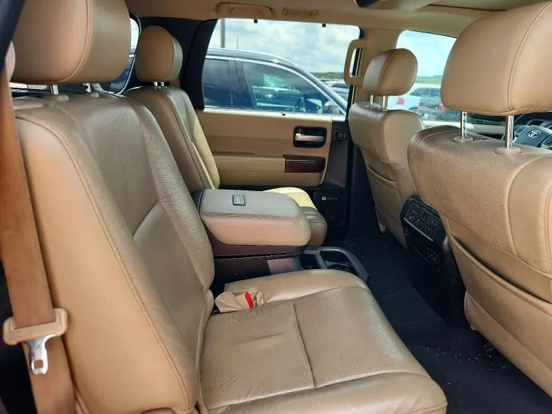 2014 TOYOTA SEQUOIA PLATINUM  