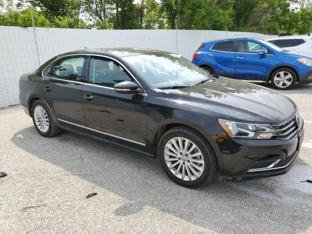 2017 VOLKSWAGEN PASSAT SE  