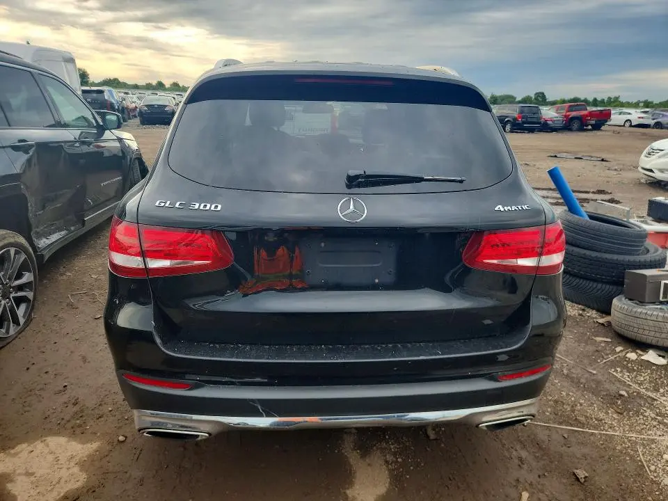 2019 MERCEDES-BENZ GLC 300 4MATIC  