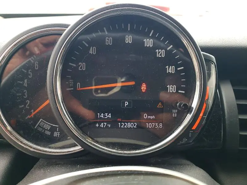 2019 MINI COOPER   