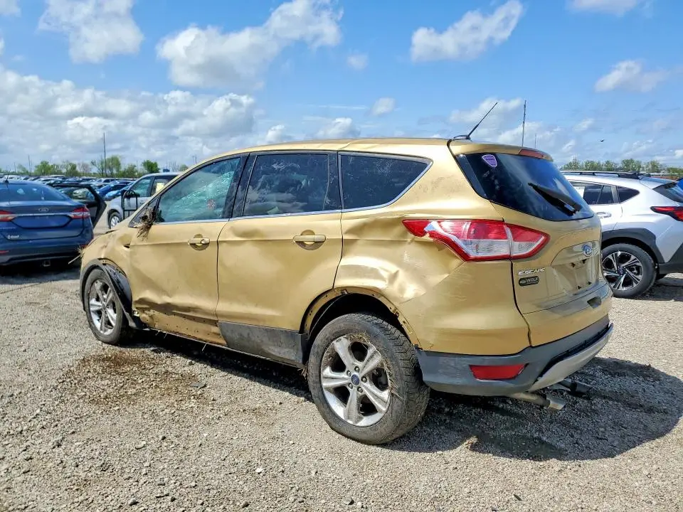 2015 FORD ESCAPE SE  