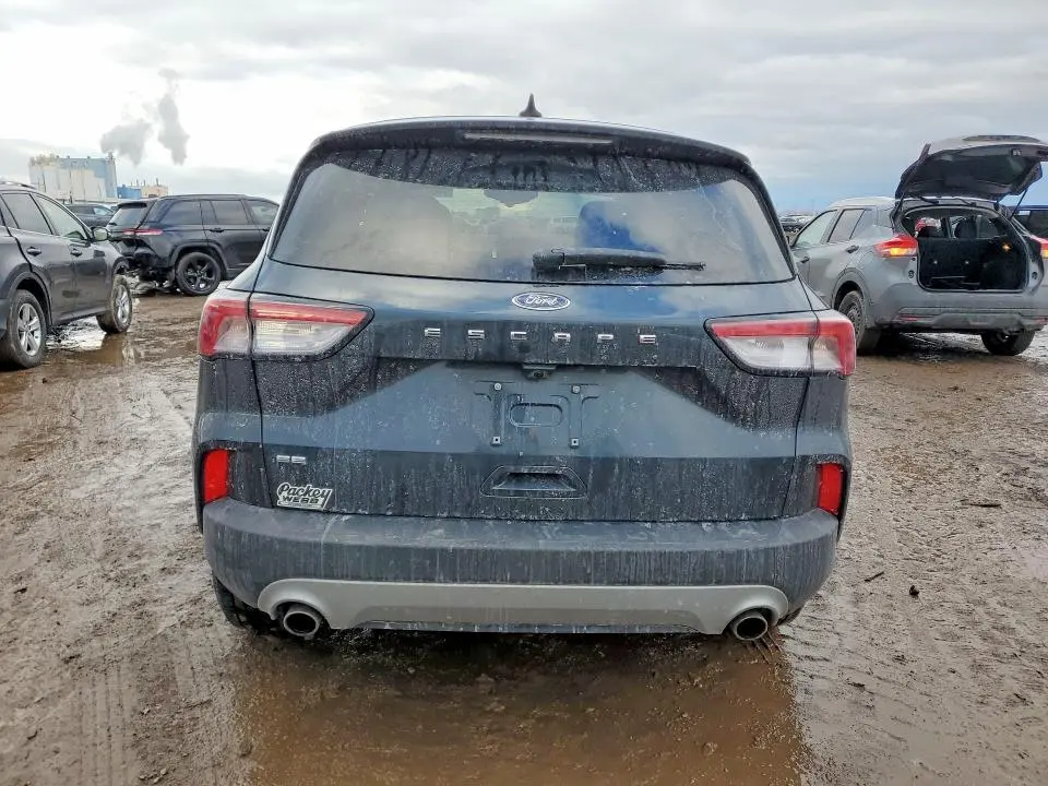 2022 FORD ESCAPE SE  