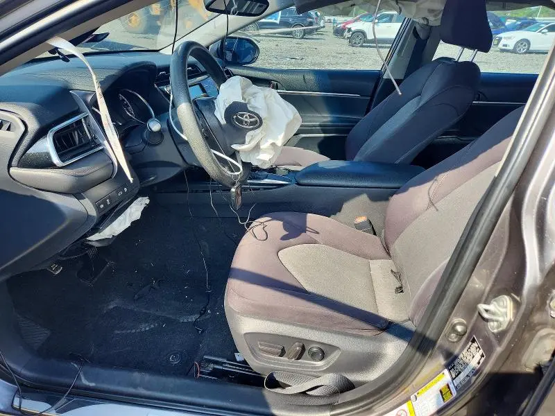 2018 TOYOTA CAMRY LE  