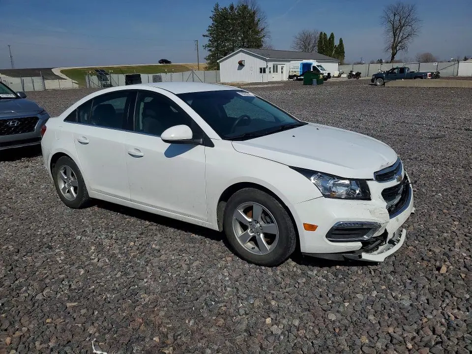 2015 CHEVROLET CRUZE LT  