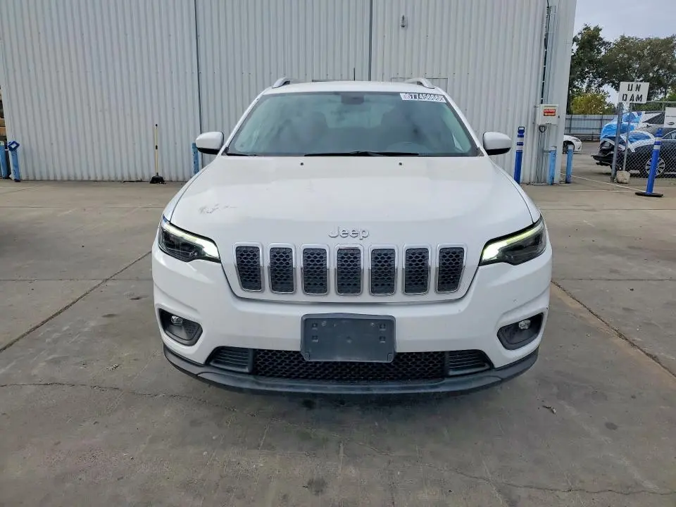 2019 JEEP CHEROKEE LATITUDE  
