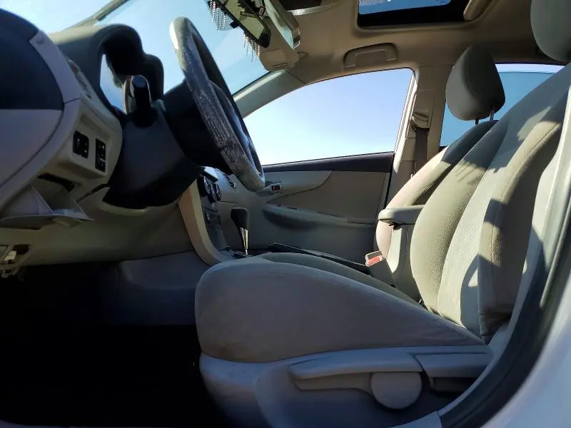 2013 TOYOTA COROLLA L  