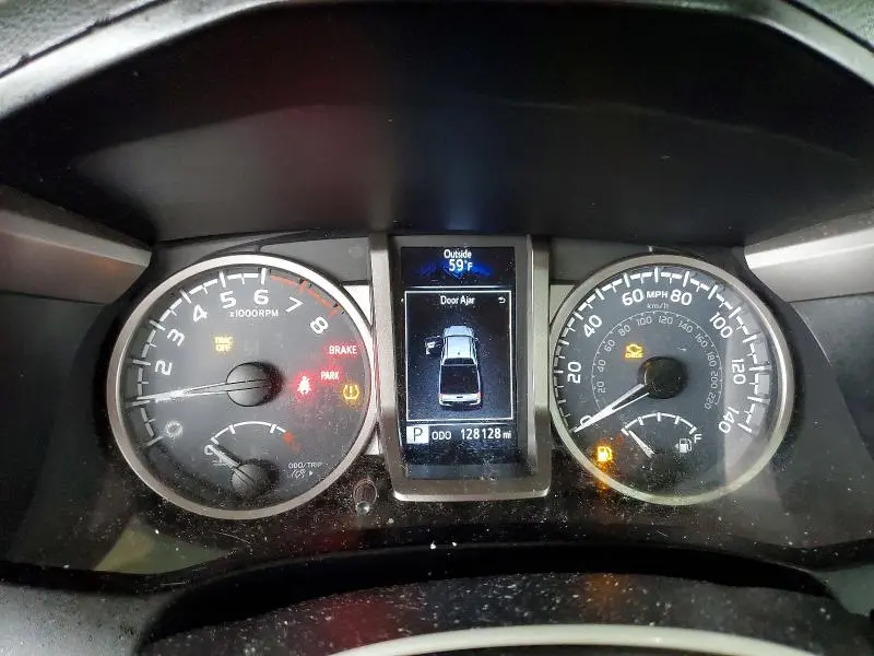 2017 TOYOTA TACOMA SR5 V6  