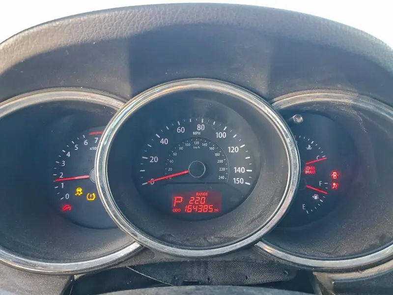 2012 KIA SORENTO BASE  