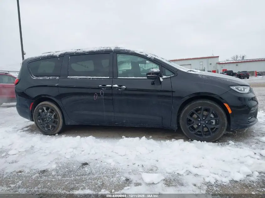 2025 CHRYSLER PACIFICA LIMITED AWD