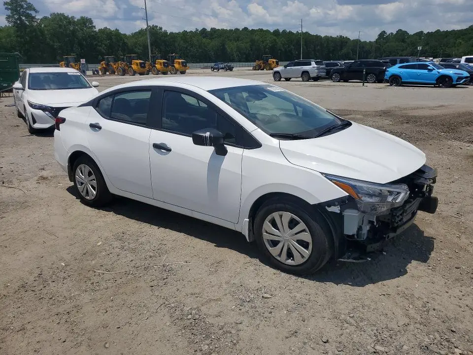 2025 NISSAN VERSA S  