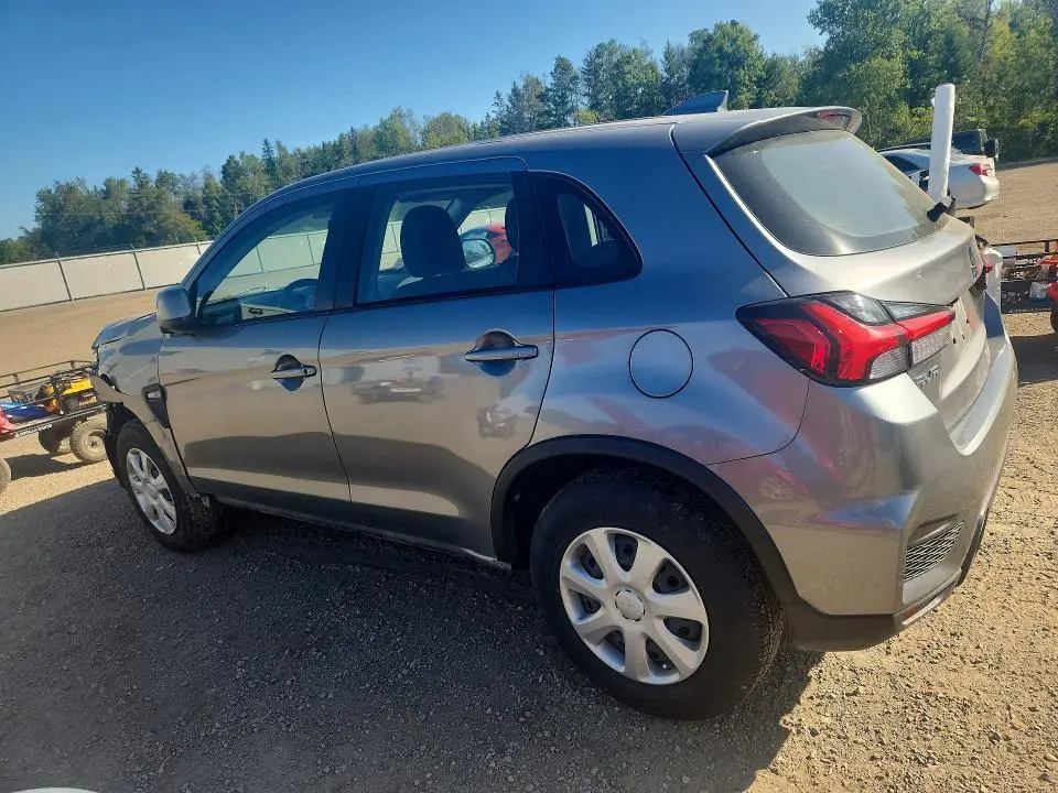 2024 MITSUBISHI RVR ES  