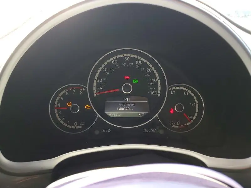 2013 VOLKSWAGEN BEETLE   