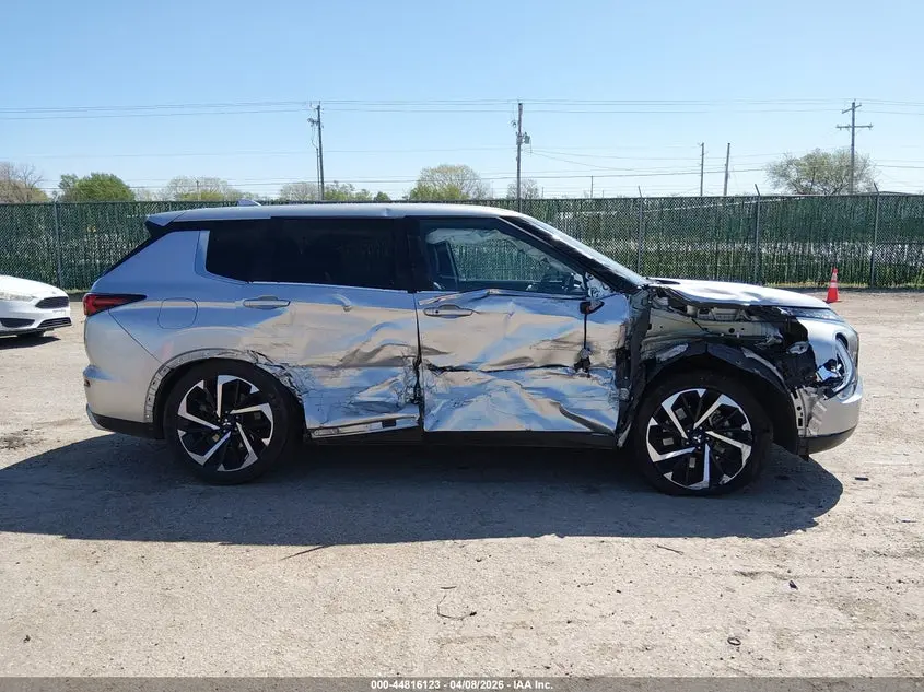 2024 MITSUBISHI OUTLANDER SE 2.5 2WD/SE BLACK EDITION S-AWC/SE BLACK EDITION W/PANO ROOF S-AWC