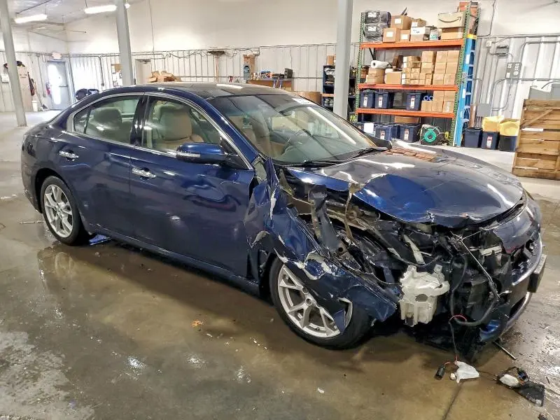 2014 NISSAN MAXIMA S  