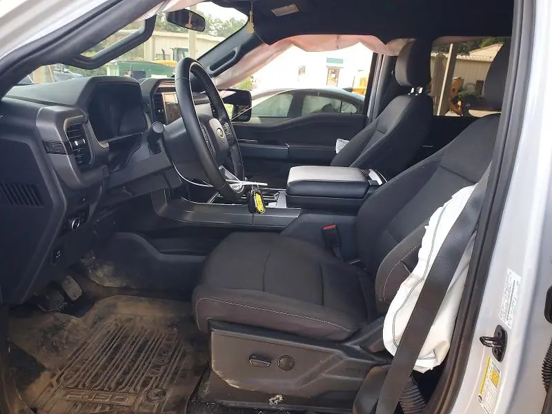 2025 FORD F150 XLT  