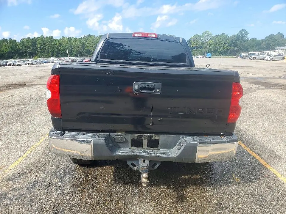 2016 TOYOTA TUNDRA CREWMAX SR5  