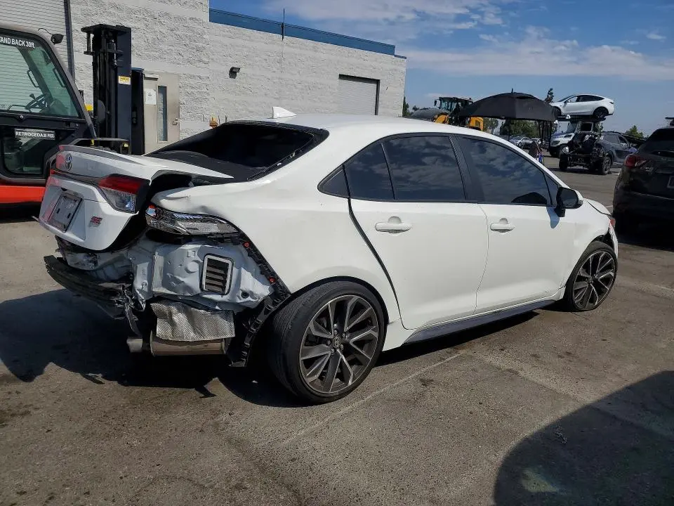 2021 TOYOTA COROLLA SE  