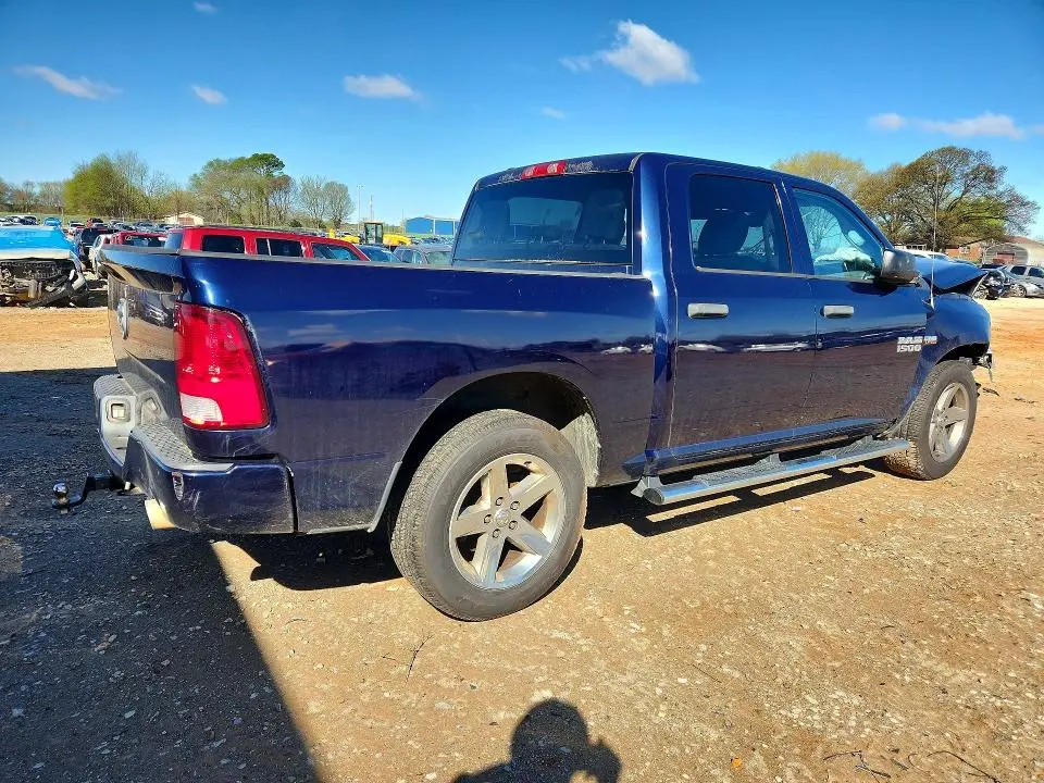 2015 RAM 1500 ST  
