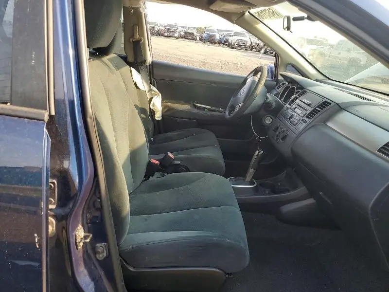 2010 NISSAN VERSA 1.8 S  